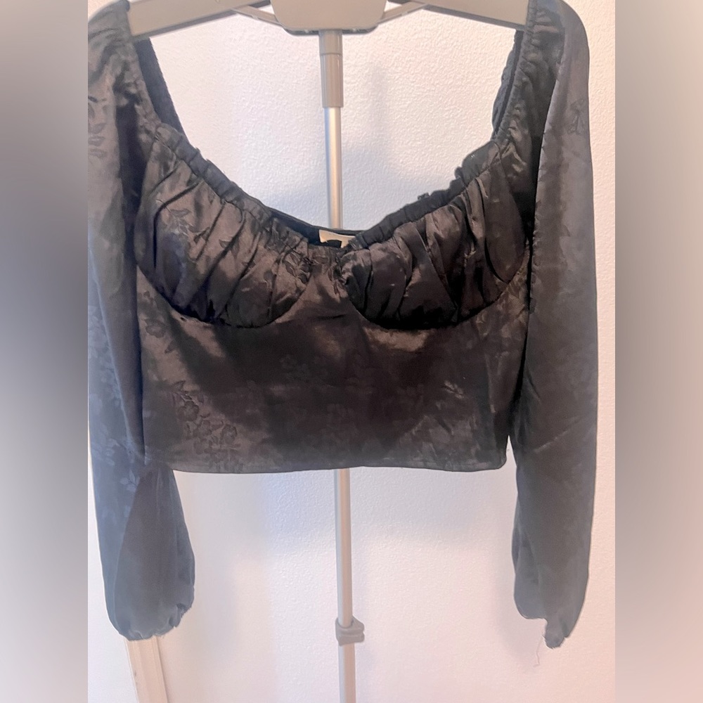 PACSUN puff sleeve long sleeve black crop top